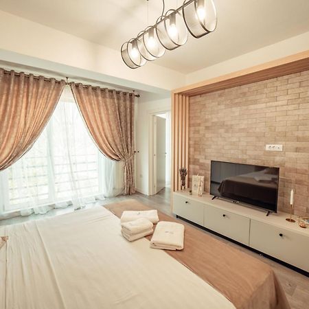 Palace Of Culture & Palas Mall Collection Suites & Studios Ιάσιο Εξωτερικό φωτογραφία